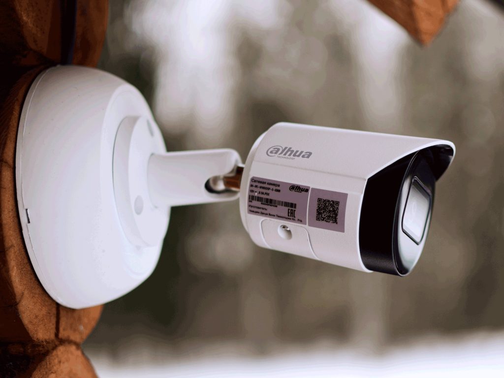 IP камера Dahua - оптимальный вариант для организации системы наблюдения для частного дома